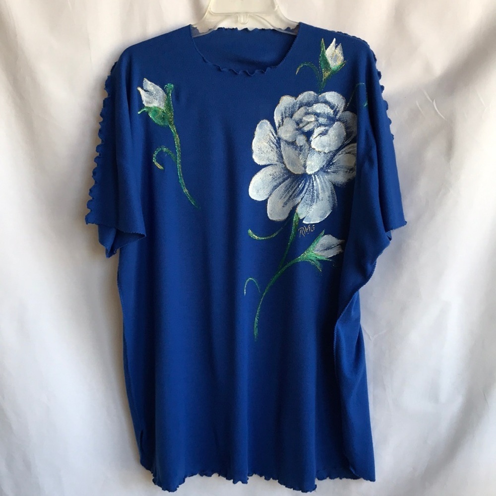 Expressions by Hold Everything royal blue boutique top with floral design